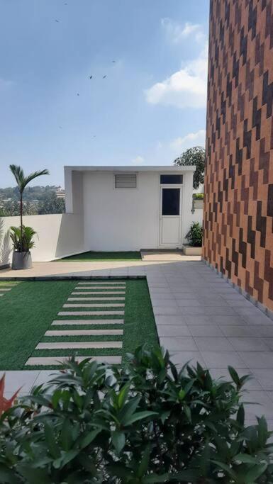Gangothri Lägenhet Thiruvananthapuram Exteriör bild